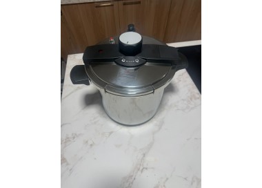 AUTOCUISEUR 8L